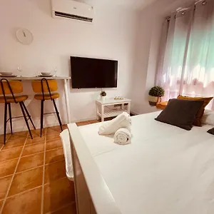https://altamalaga-apartments.hotelsinnerja.org