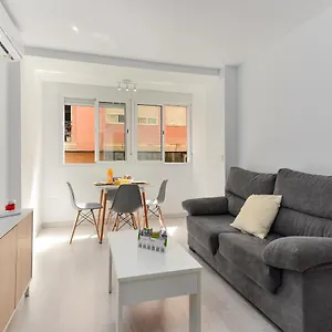 Apartamento San Andres Apartments!, Málaga